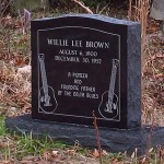 Willie_Brown_-_grave