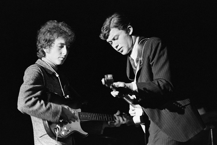 Bob Dylan & Robbie Robertson in 1965